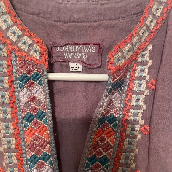 Johnny Was small purple Bohemian Embroidered Women's Top - Picture 3 of 5